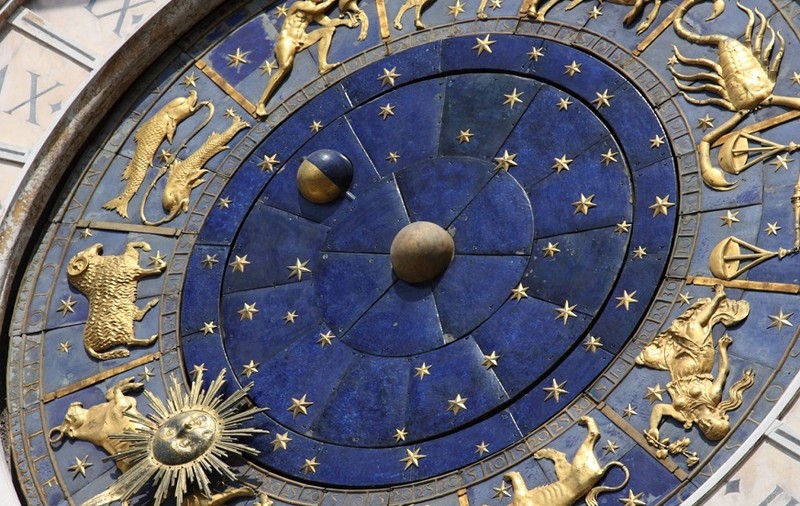 Venus intră în Săgetător și Soarele în Scorpion. SCHIMBĂRILE SUNT URIAȘE pentru TOATE ZODIILE