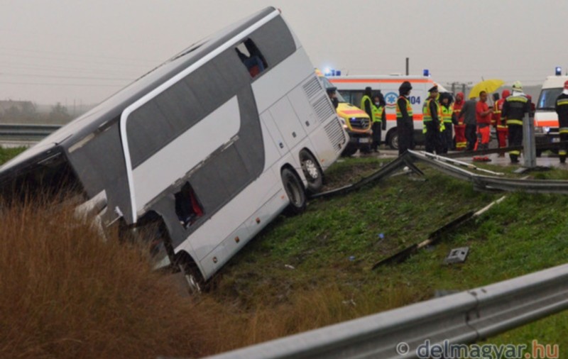 UPDATE | PRIMELE FOTOGRAFII CU ROMÂNII RĂNIŢI în accidentul din Ungaria | FOTO