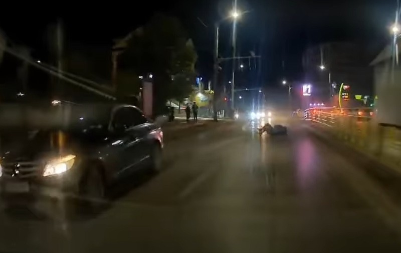 Avocata Alexandra Cioată, arestată preventiv pentru 30 de zile, după ce a lovit intenționat cu Mercedesul un motociclist, în Iași