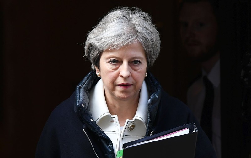 Theresa May îi cere din nou sprijin lui Corbyn după ce spune că a făcut un compromis acceptând posibilitatea unui nou referendum