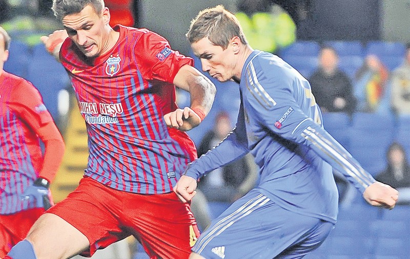 Steaua contraatacă! Reghecampf a anunţat că elevii săi vor aborda meciul cu Chelsea într-o manieră diferită decât cu Schalke