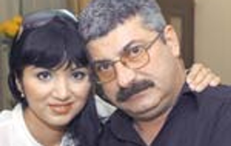 Adriana e gravida in doua saptamani