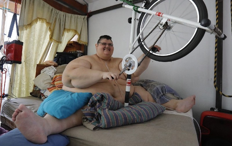 A murit cel mai gras om din lume, care ajunsese să cântărească aproape 600 de kilograme
