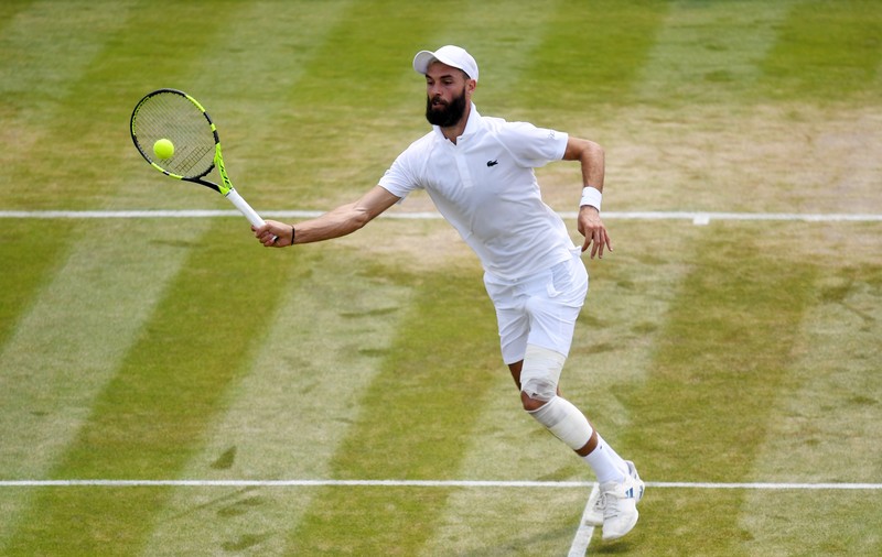 Tenismanul Benoit Paire, amendat cu 16.500 de dolari pentru că a rupt trei rachete în timpul unui meci | VIDEO