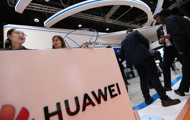 Huawei acuză SUA că elimină concurența pentru a-și păstra hegemonia digitală: ”O astfel de situație nu a mai fost întâlnită”