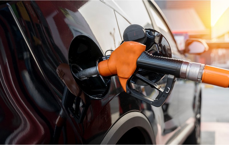 Benzina și motorina s-au scumpit din nou, în ultima zi din luna februarie
