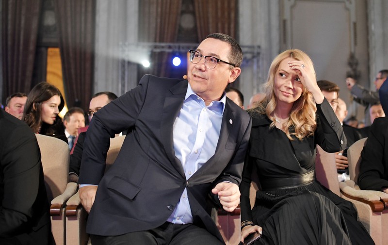 Victor Ponta a vorbit despre presupusul divorț de Daciana Sârbu: „Am avut prea mult de suferit”