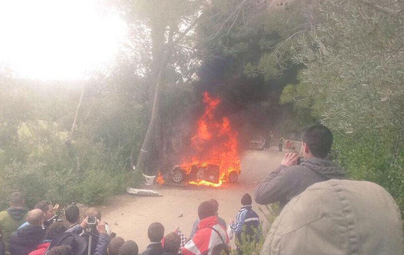 ŞOCANT. Un pilot a murit în chinuri GROAZNICE în maşina care a luat foc!