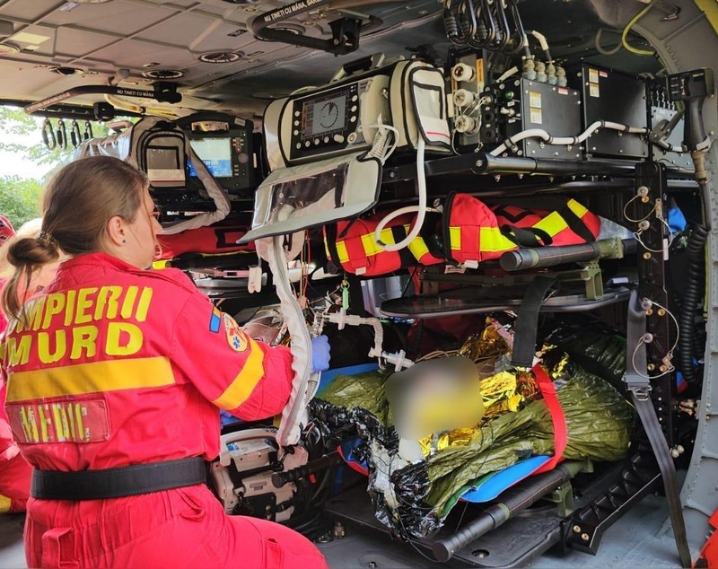 Starea celor trei victime ale exploziei de la Dedeman din Botoșani trimise la Iași. Dr. Diana Cimpoeșu: „Sunt doi pacienți critici, intubați oro-traheal”