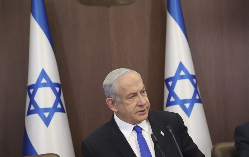 Benjamin Netanyahu susține că a aprobat o cerere de a trimite ajutor umanitar în Siria. Damascul neagă că ar fi solicitat sprijin