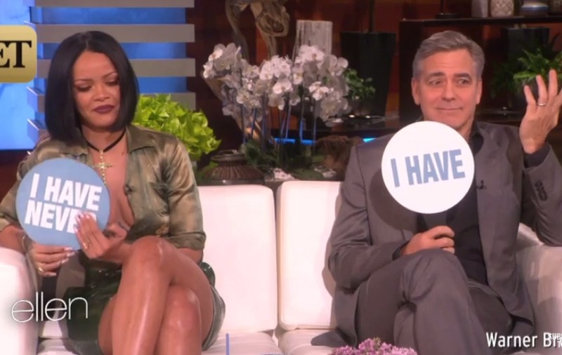 Rihanna a trimis selfie-uri cu ea goală, iar George Clooney a înotat dezbrăcat. Cele mai ascunse secrete ale vedetelor