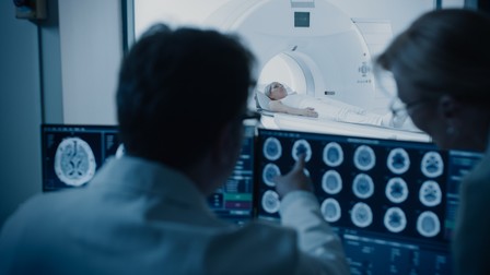 Tomografia computerizată se folosește în depistarea tumorilor cât mai aproape de debut