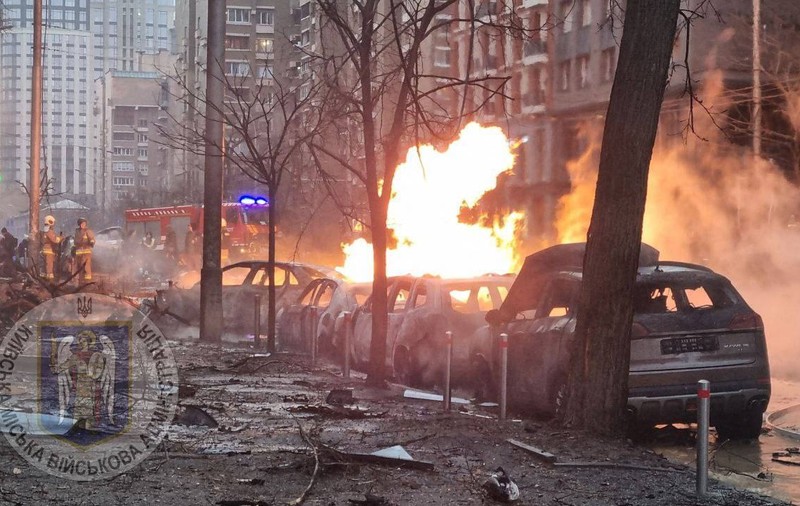 Trump strigă tare că Putin vrea pacea, în timp ce armata rusă bombardează continuu Ucraina și ucide civili