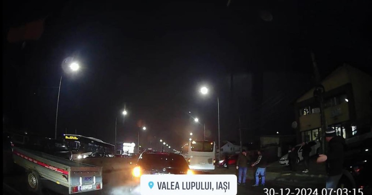 Adolescent din Iași mort pe trecerea de pietoni, lovit de un autobuz