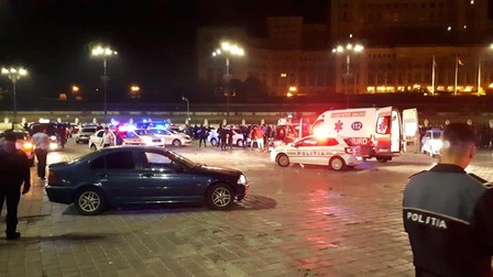 Zona a fst împânzită de ambulanțe și de mașini de poliție