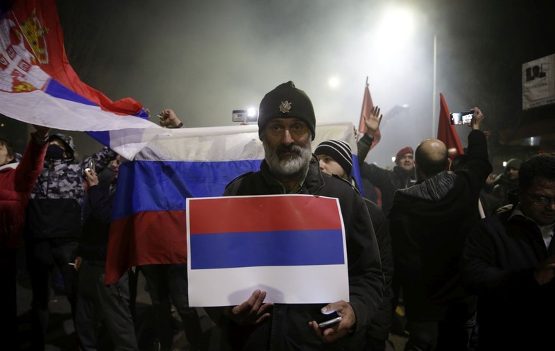 Interviu din Belgrad: „Sârbii ies în stradă nu pentru că au simpatii rusofile profunde, ci pentru că văd în Rusia un oponent al puterii imense a SUA”
