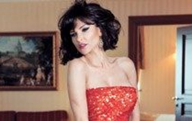 HOT, HOT, HOT! Monica Bîrlădeanu, SENZUALĂ cu un ALT BĂRBAT 
