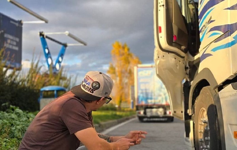 Un șofer român de TIR a refuzat 3.600 de euro salariu în Italia: „Plus al treisprezecelea și al paisprezecelea, dar totuși nu este ceea ce caut eu”