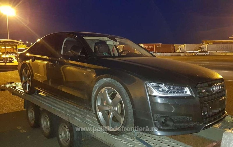 Autoturism de lux căutat de autorităţile din Germania, depistat de poliţiştii de frontieră din Vama Nădlac II