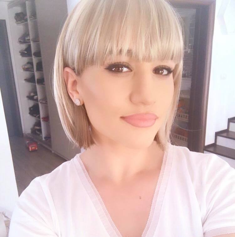 Claudia Pătrășcanu, blondă și cu părul scurt. Nu au mai recunoscut-o. "Simona Dichiseanu?"