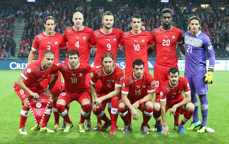 Elveţia atacă Mondialul cu un super-antrenor şi mulți tineri talentați
