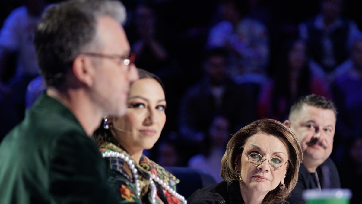 Andi Moisescu, Andra Măruță, Carmen Tănase și Mihai Bobonete, la masa juriului de la „Românii au talent”, emisiune difuzată de PRO TV