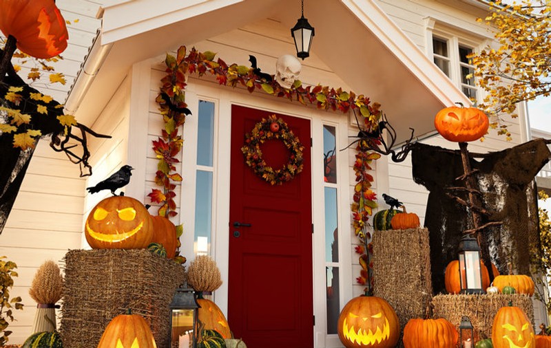 Idei pentru decorațiuni de Halloween - cele mai înfricoșătoare, dar amuzante aranjamente