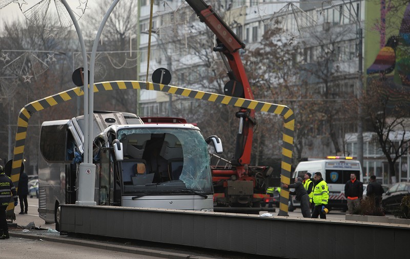 Nicușor Dan spune că îl așteaptă la Primărie pe proiectantul care a făcut partea de semnalizare rutieră la Pasajul Unirii