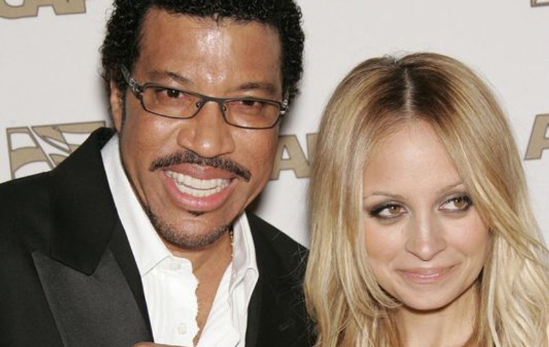 Lui Lionel Richie i-a interzis fiica lui să iubească femei tinere