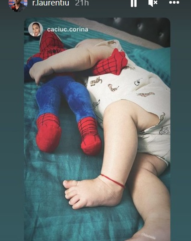 Cum arată băiețelul lui Laurențiu Reghecampf și al Corinei Caciuc acum. Liam are patru luni