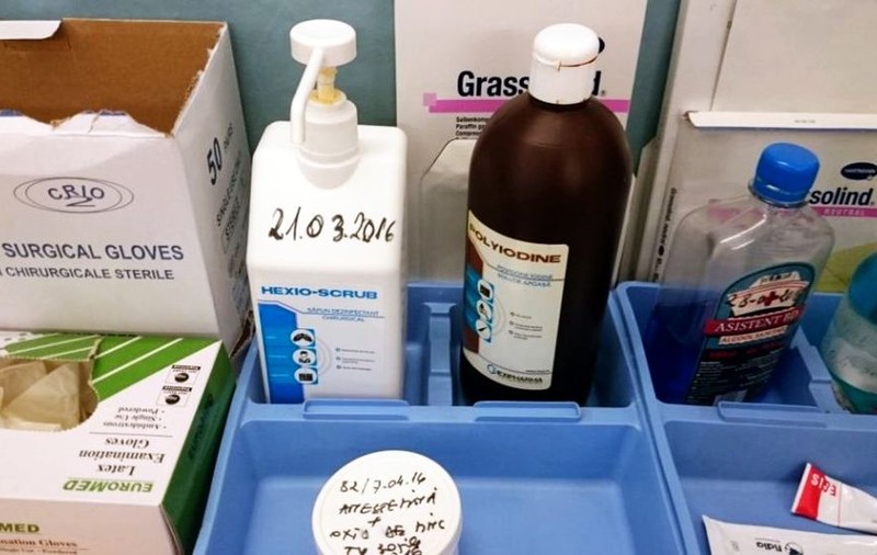 O firmă din Ploieşti a înşelat 46 de spitale cu dezinfectanţi diluaţi. Unde au fost distribuite biocide neconforme