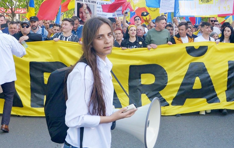 Ariadna Cîrligeanu, femeia acuzată că a vrut să intre în Parlament cu patru gloanțe, a ajuns în Parlament, ca deputat AUR de Botoșani