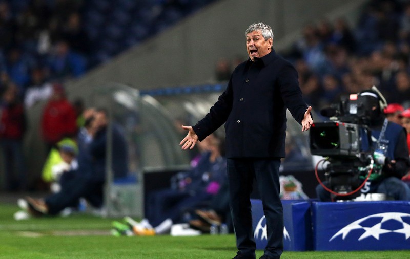 Mircea Lucescu a sărit la gâtul arbitrului, la un amical din Brazilia! / VIDEO