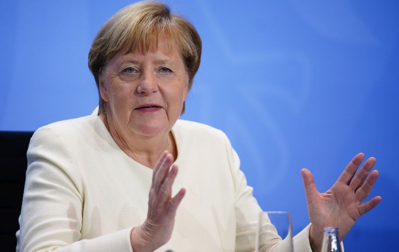 Soluția simplă a Angelei Merkel pentru combaterea COVID. “Poate reduce substanțial riscul infecției”