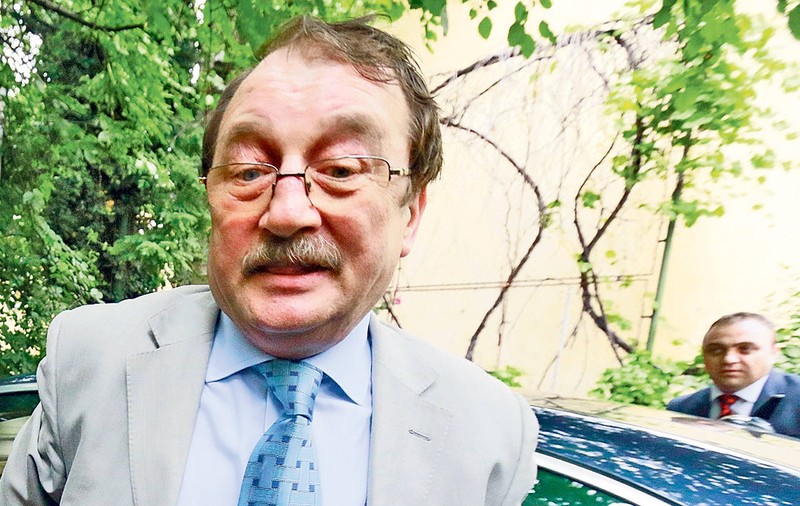 MIRCEA BĂSESCU află azi DACĂ IESE SAU NU DIN ÎNCHISOARE