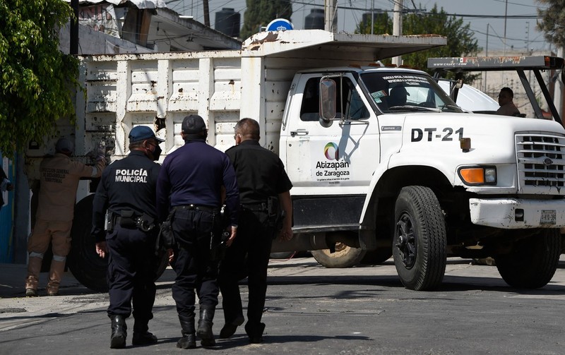 Poliția mexicană, în jurul casei unde locuia criminalul în serie, între timp reținut | Foto: Profimedia