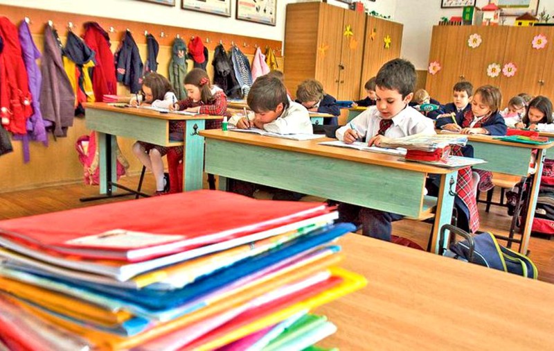 Școlile se redeschid începând de luni. Ce a anunțat ministrul educației