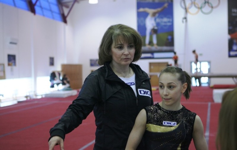 Interviu Mariana Bitang: ”Fetele noastre trebuie doar să-și facă bine treaba”