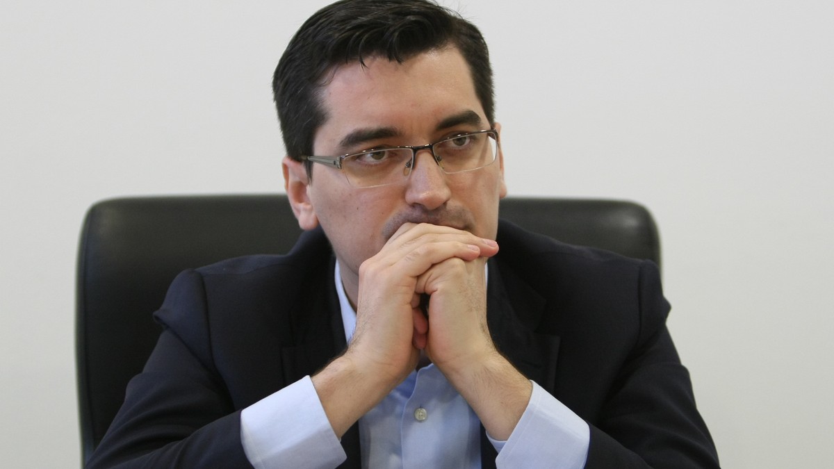 Președintele FRF, Răzvan Burleanu, l-a dat afară pe Daniel Prodan de la federație