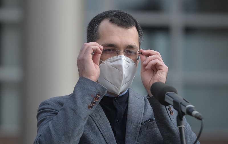 Vlad Voiculescu: Ministerul Sănătății nu are bază legală pentru achiziționarea testelor pentru școli