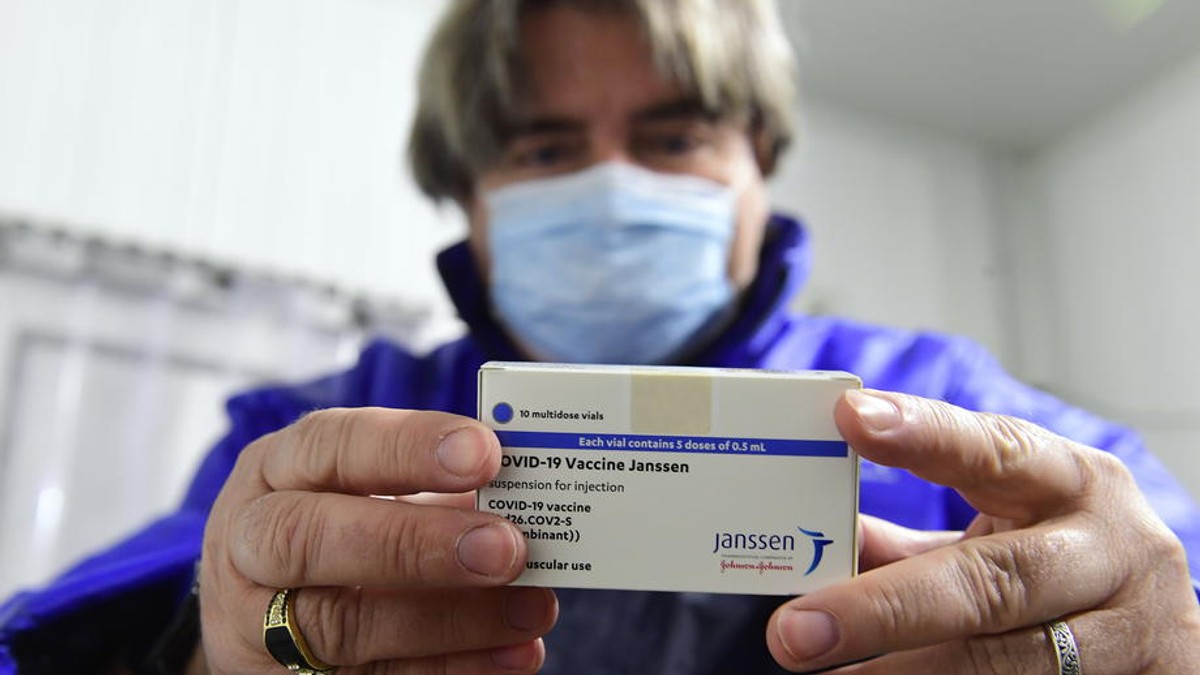 Comisia Europeană cere explicații companiei Johnson & Johnson, pentru amânarea livrării vaccinului său