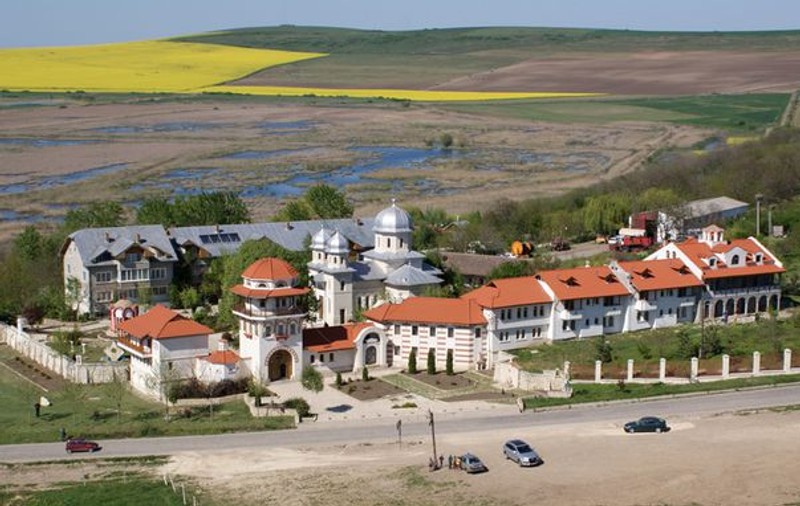 Mănăstirea Dervent, locul sfânt în care se întâmplă minuni