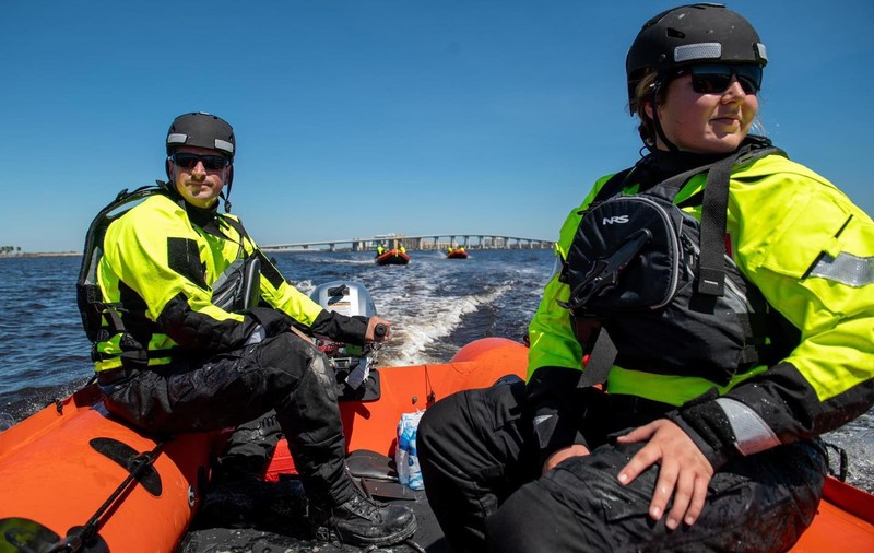 Doi ruși care au fugit cu barca de mobilizare au ajuns în Alaska și au fost recuperați de Garda de Coastă a SUA