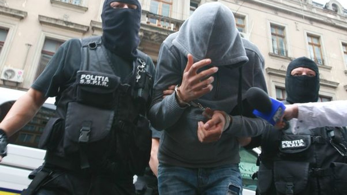 Percheziții