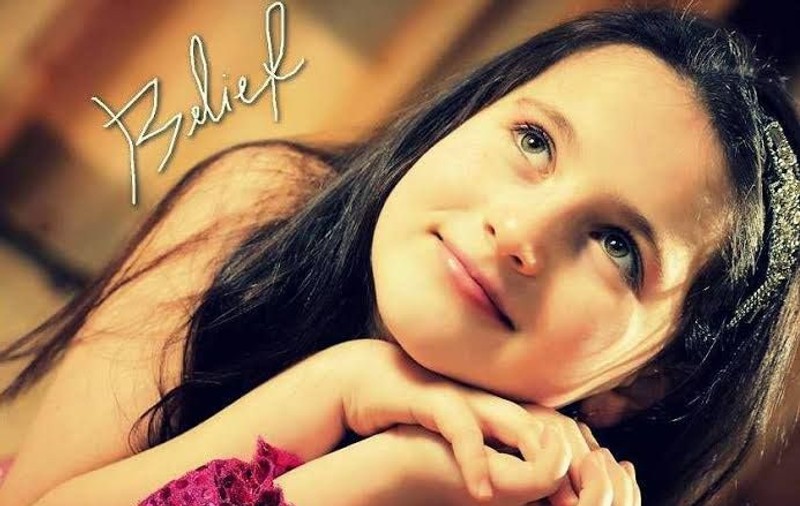 PREMIERĂ LIBERTATEA.RO | Fetiţa cu voce de înger de la Next Star lansează PRIMUL EI SINGLE. Ascultă AICI piesa "Belief"