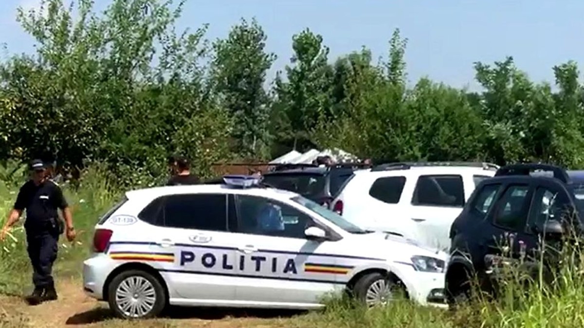 Două cranii și oseminte umane au fost găsite pe un câmp în Olt