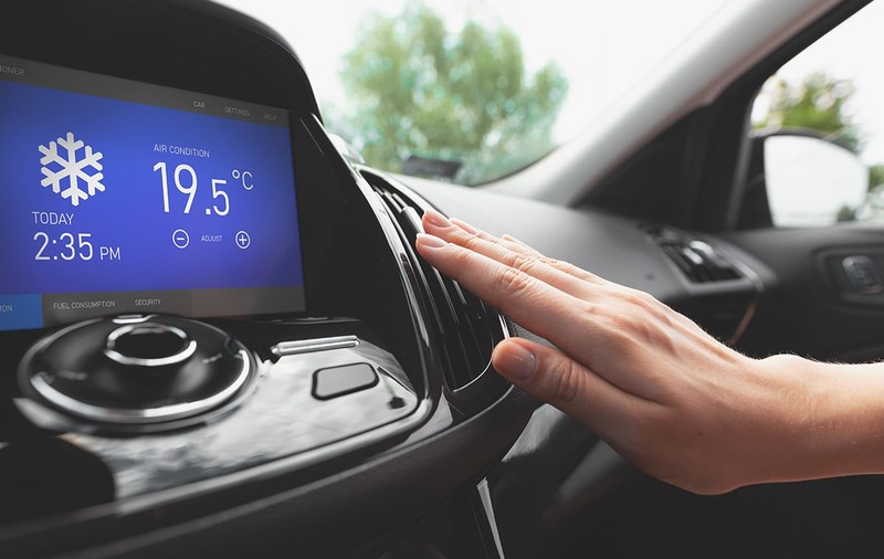 Cum să răcești rapid interiorul unei mașini, în câteva minute