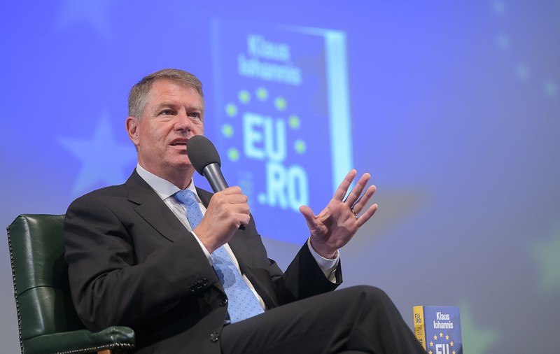 Preşedintele Klaus Iohannis şi-a lansat cartea, la New York: "Din păcate, oamenii au învăţat să protesteze, dar guvernanţii nu au învăţat să se poarte frumos"