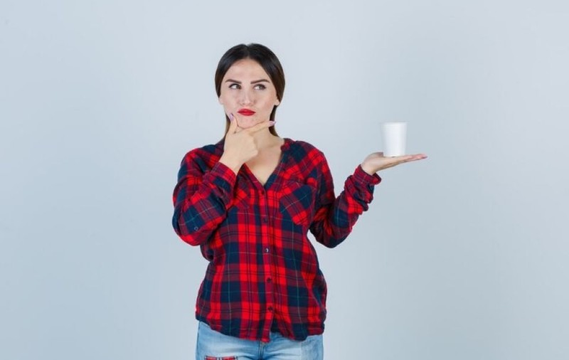Când și de ce apare intoleranța la lactoză la adulți?