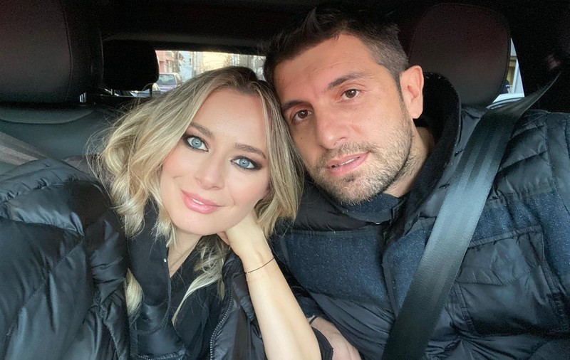 Laura Cosoi și soțul ei au plecat la munte fără fetițele lor. Ce i-a spus una dintre ele vedetei, atunci când s-au despărțit. „Sunt importante aceste momente”